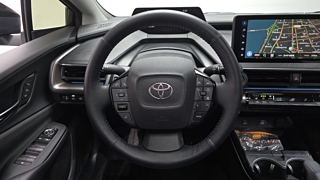 TOYOTA PRIUS  5 GENERATION 2.0 XLE 2024
