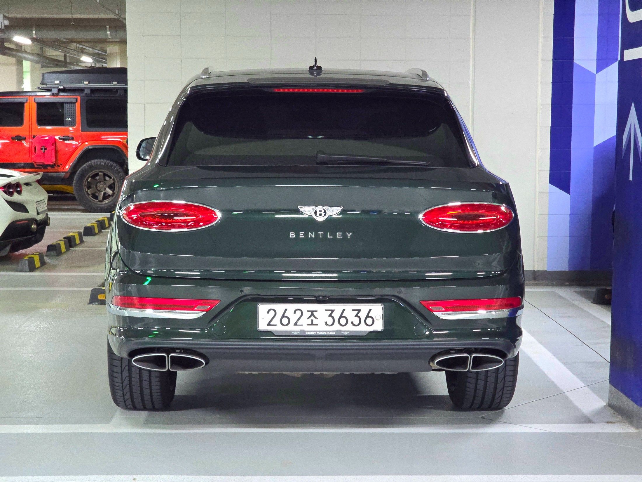 BENTLEY BENTAYGA 2025