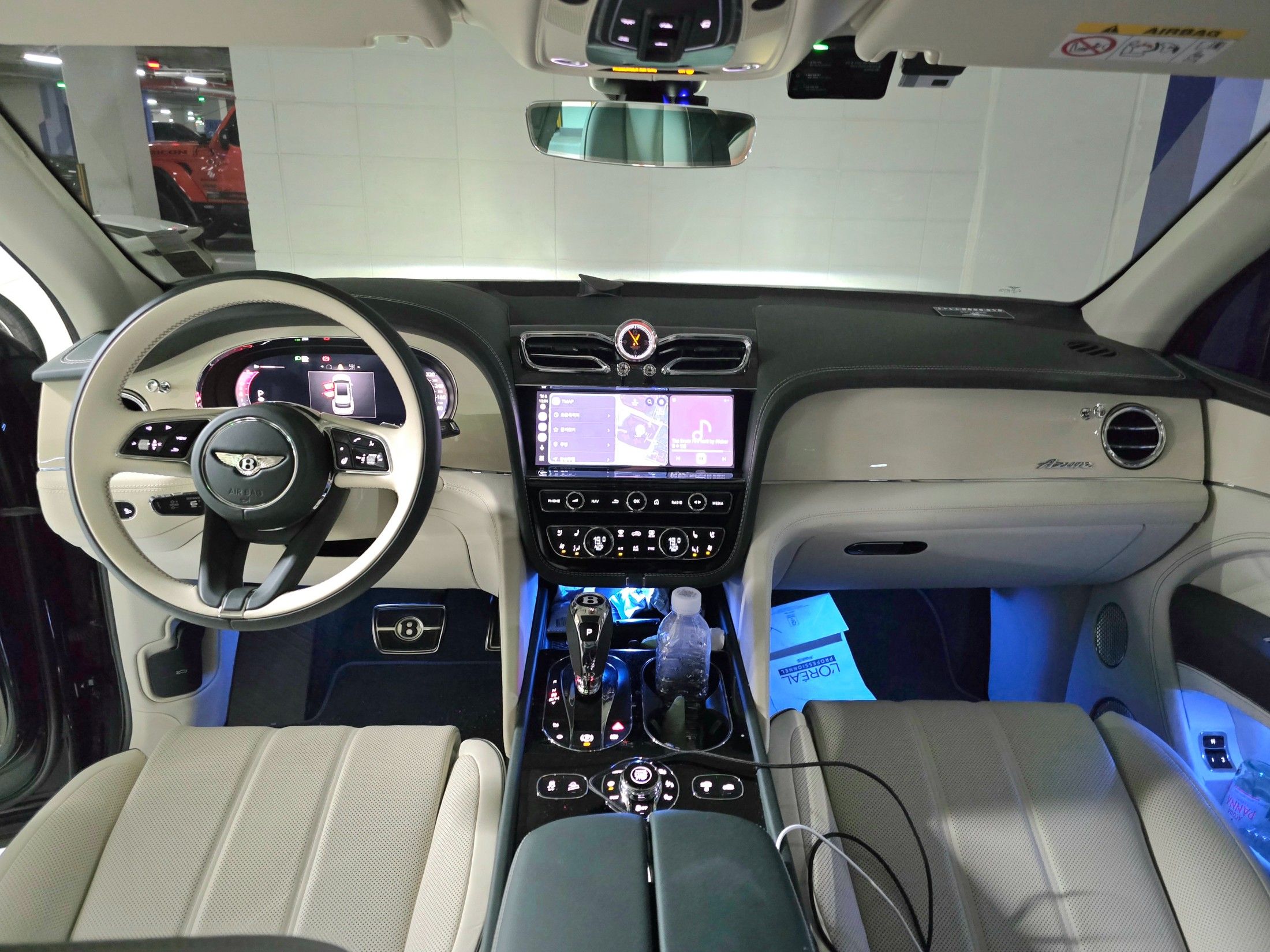 BENTLEY BENTAYGA 2025