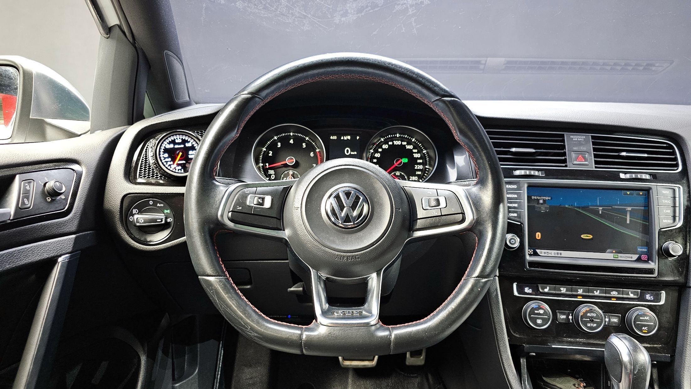 VOLKSWAGEN GOLF 2014