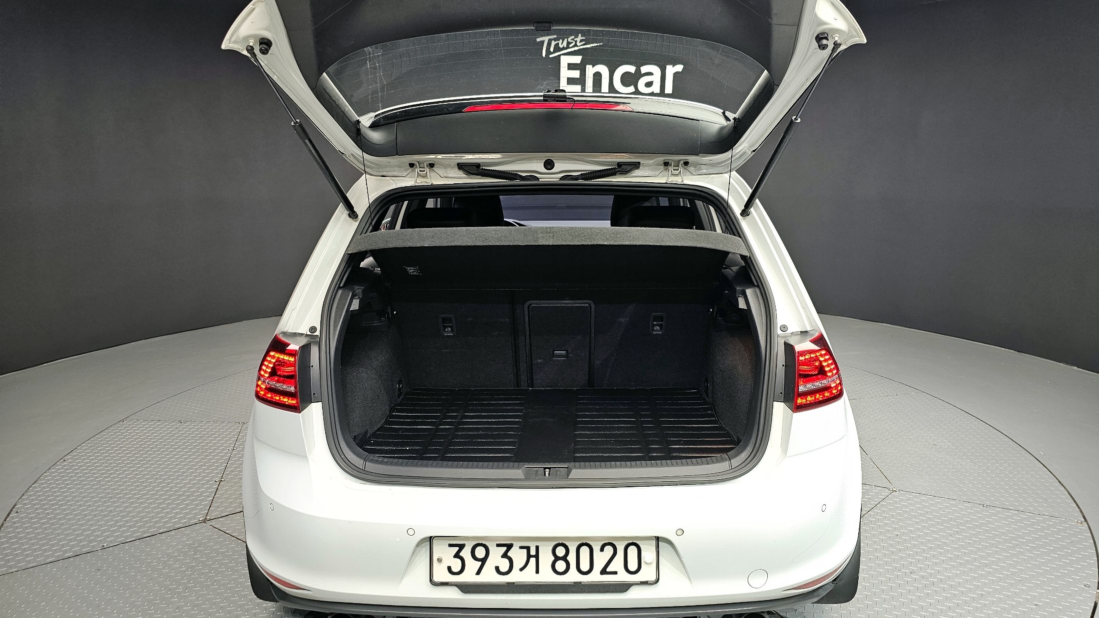 VOLKSWAGEN GOLF 2014