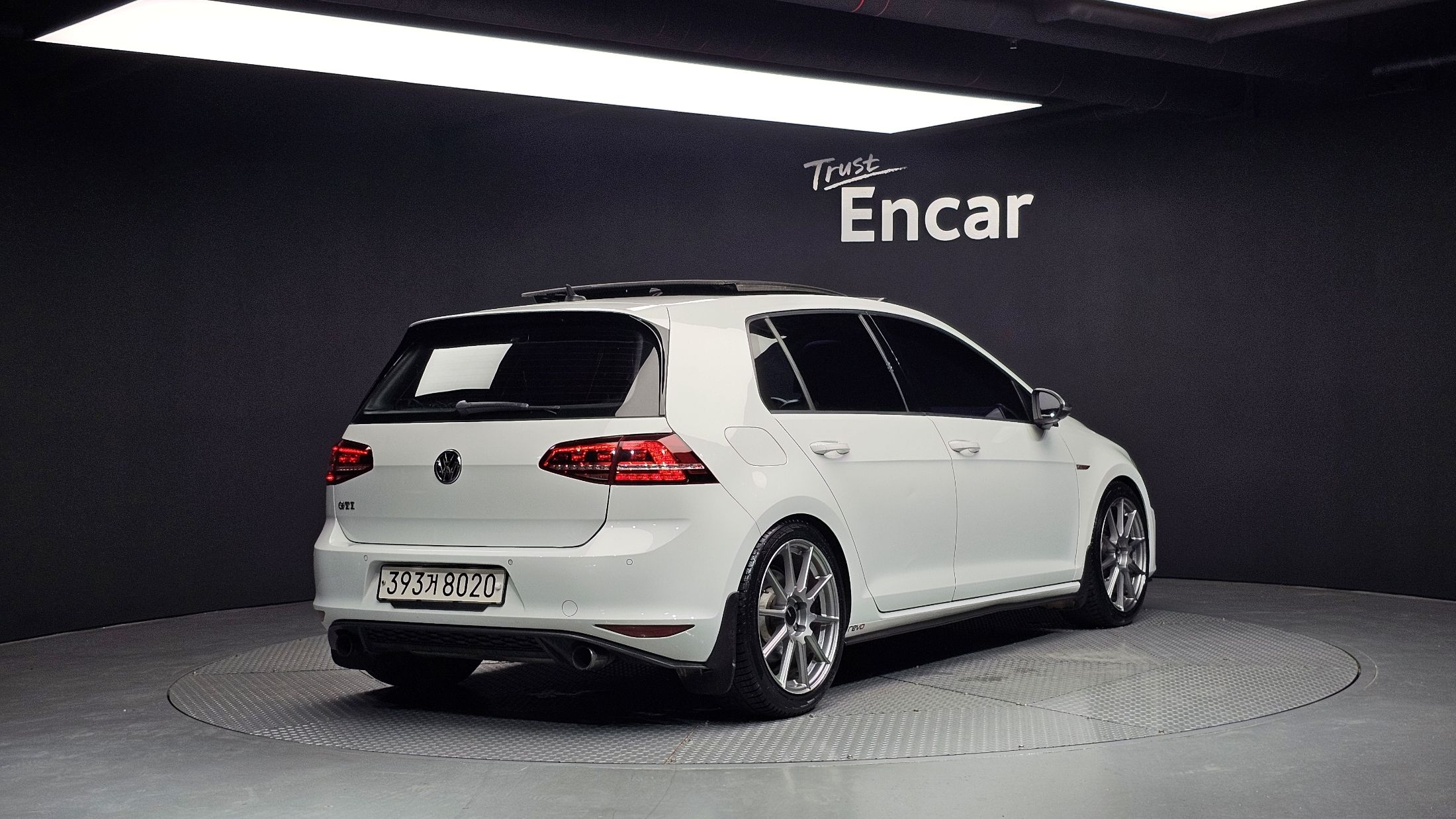 VOLKSWAGEN GOLF 2014