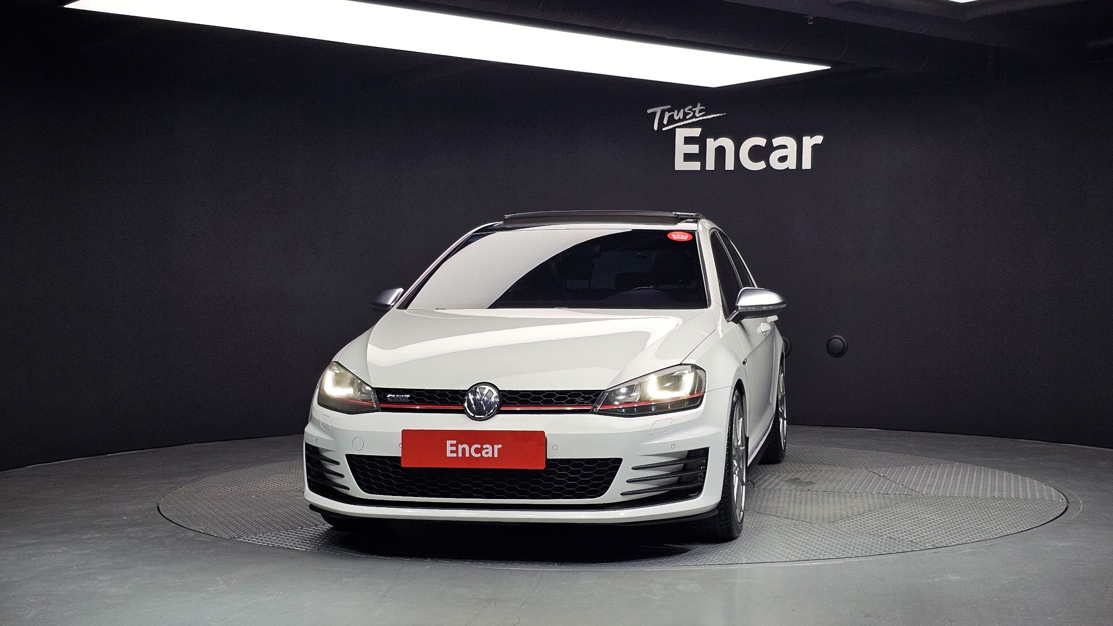 VOLKSWAGEN GOLF 2014