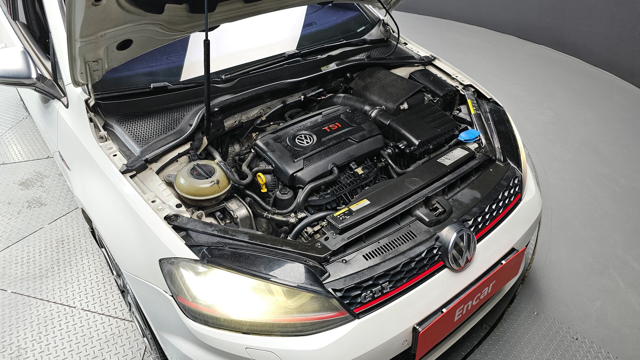 VOLKSWAGEN GOLF 2014