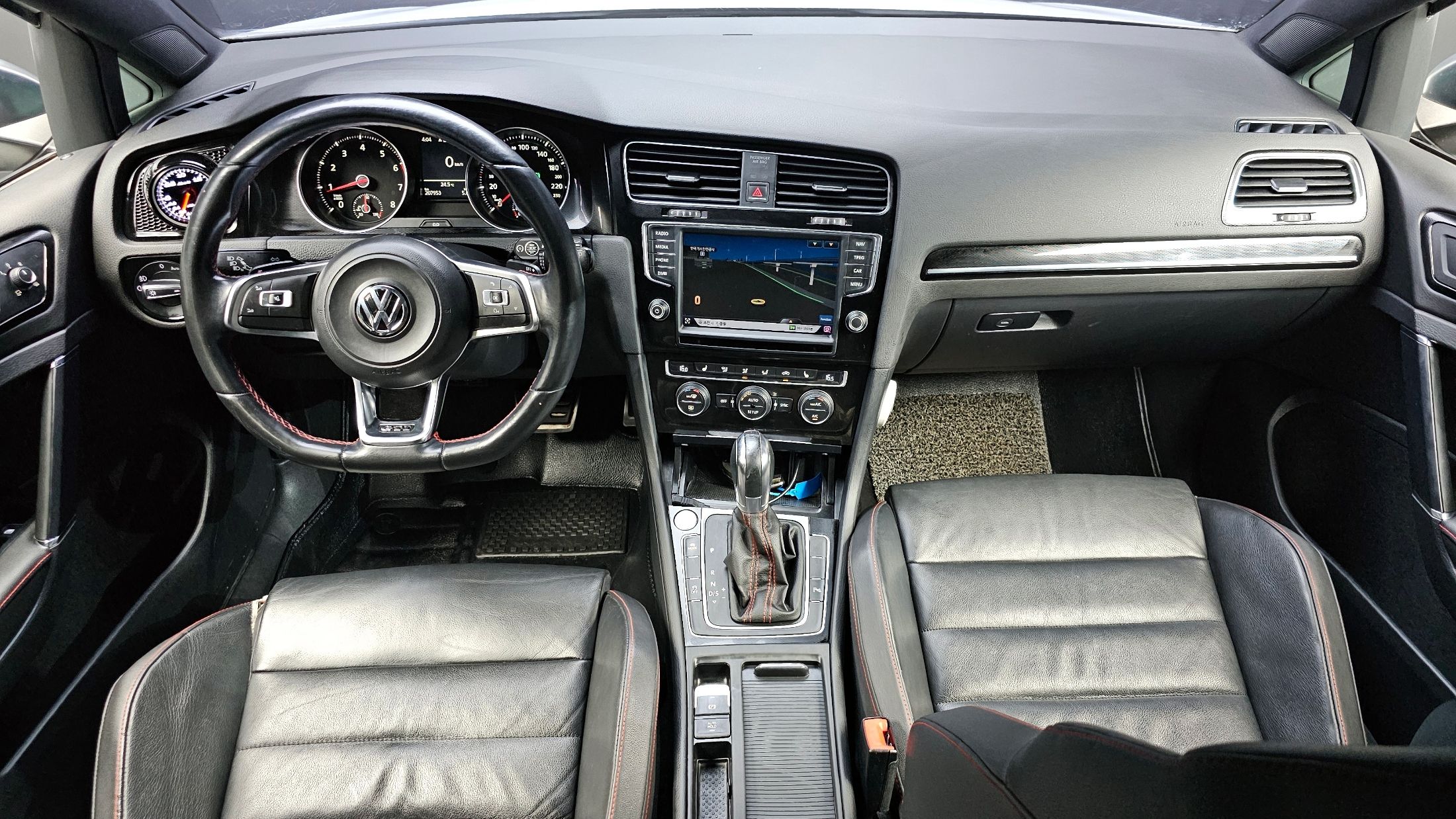 VOLKSWAGEN GOLF 2014