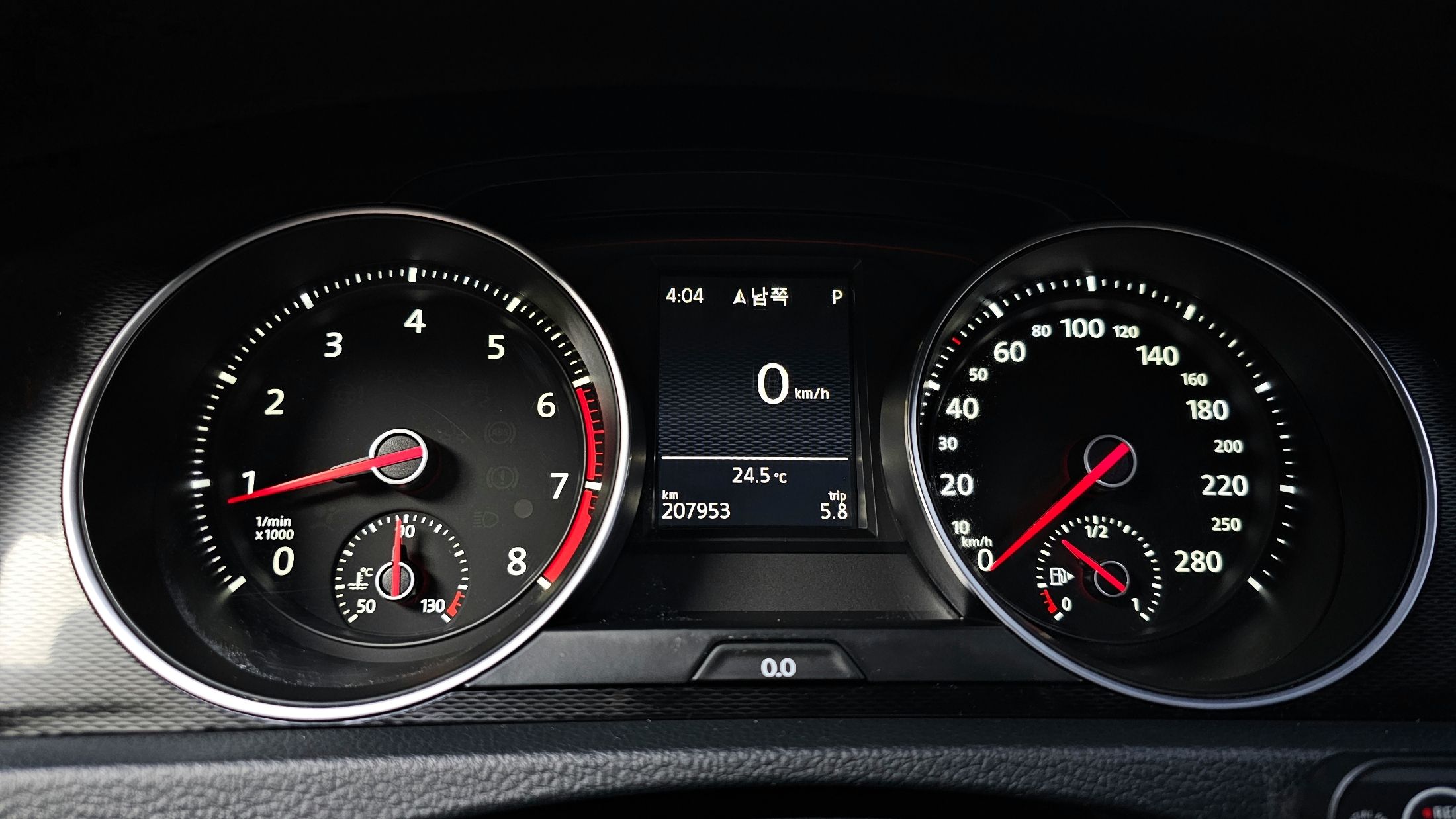 VOLKSWAGEN GOLF 2014