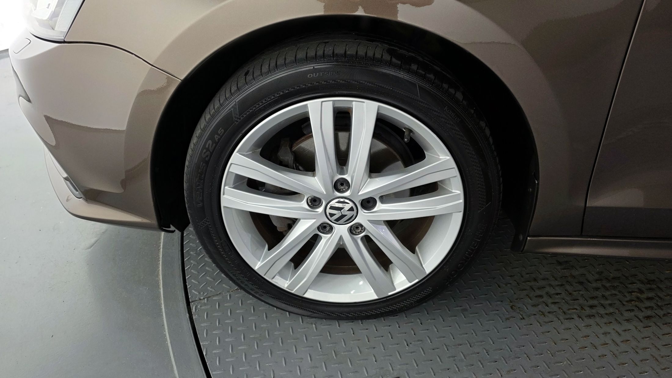 VOLKSWAGEN JETTA 2015