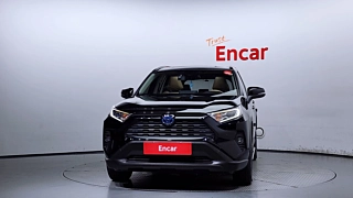 TOYOTA RAV4 2021