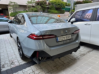 BMW 5-SERIES G60 2025