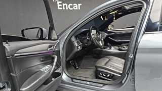 BMW 5-SERIES G30 2017