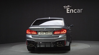 BMW 5-SERIES G30 2017