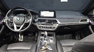 BMW 5-SERIES G30 2017