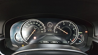 BMW 5-SERIES G30 2017
