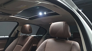 BMW 5-SERIES F10 2016