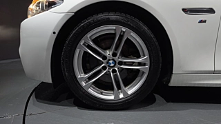 BMW 5-SERIES F10 2016