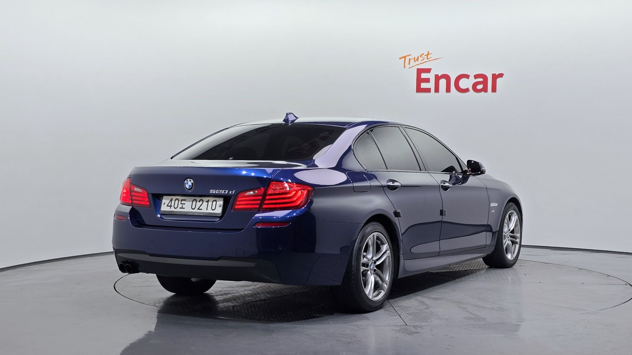 BMW 5-SERIES F10 2016