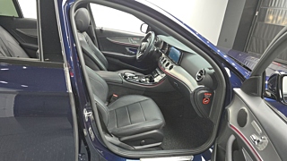MERCEDES BENZ E-CLASS W213 2019