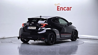 TOYOTA YARIS VITZ 2020