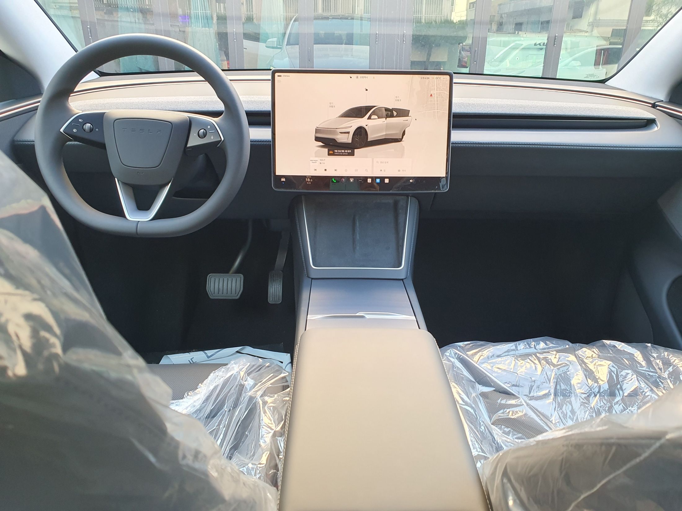 TESLA MODEL Y 2025