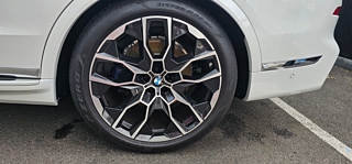 BMW X7 G07 2025