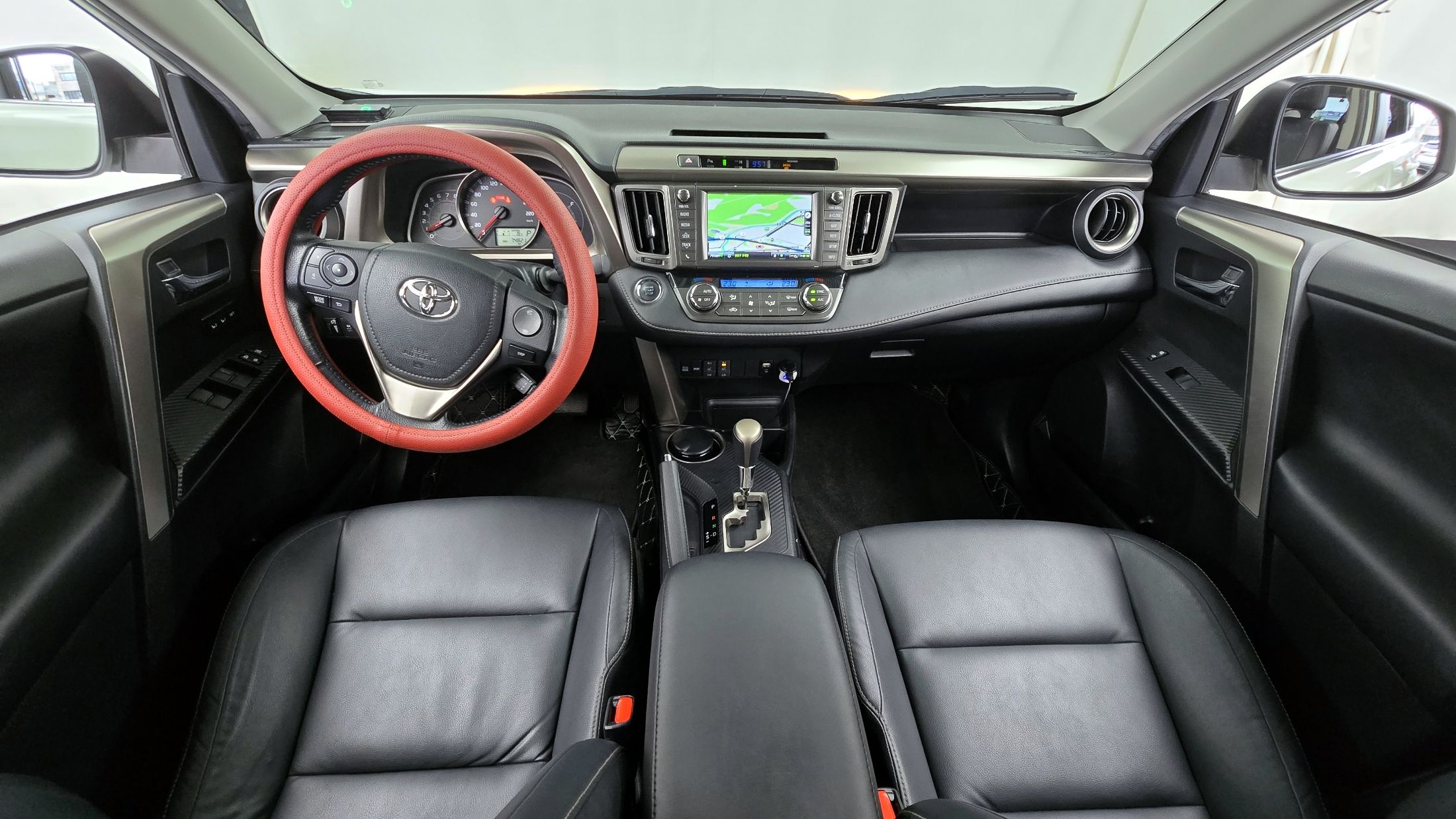 TOYOTA RAV4 2013