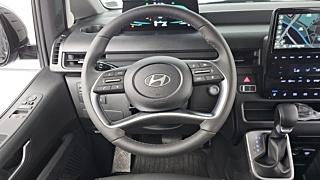 HYUNDAI STARIA 2025