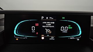 HYUNDAI STARIA 2025