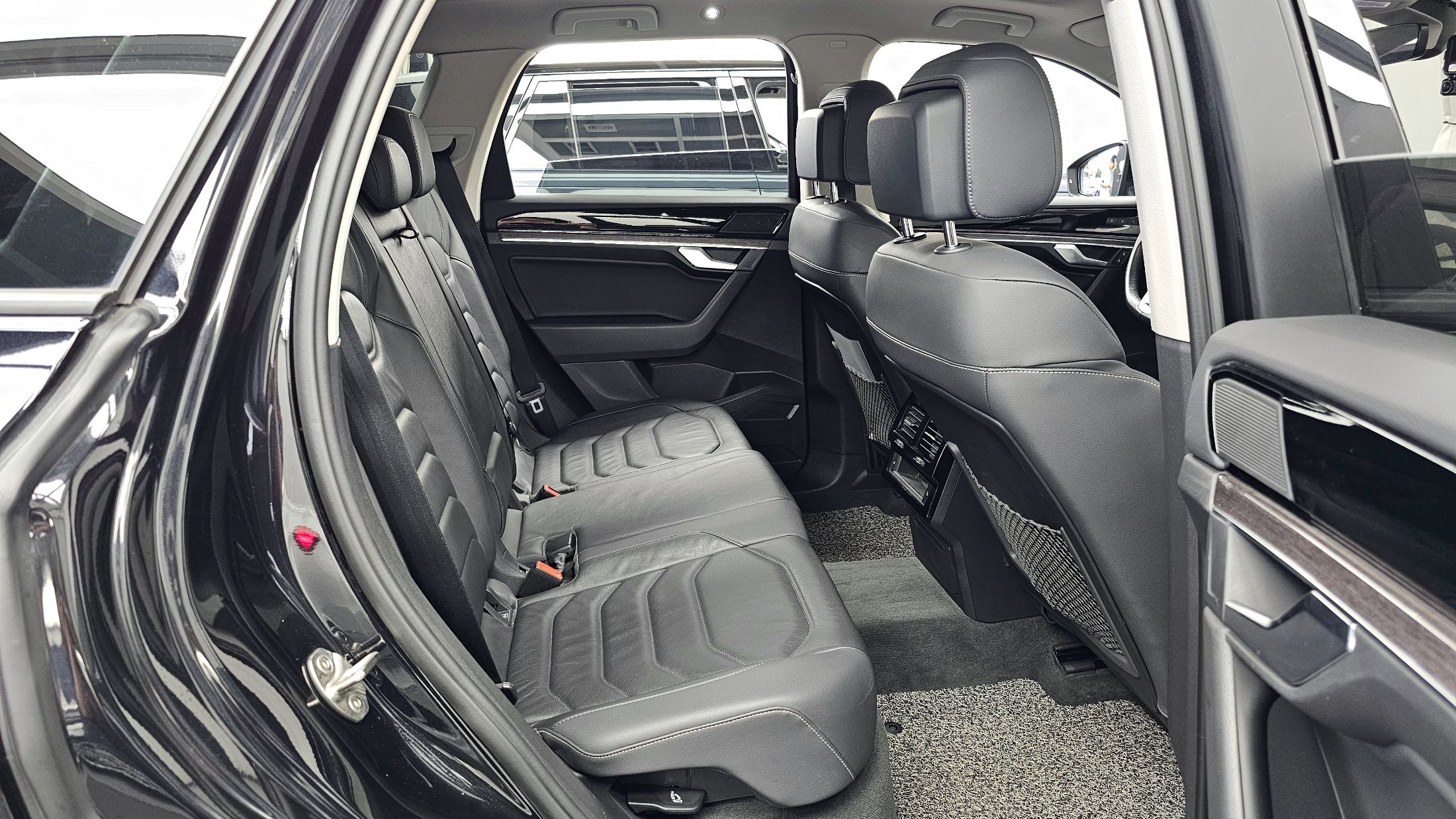 VOLKSWAGEN TOUAREG 2020