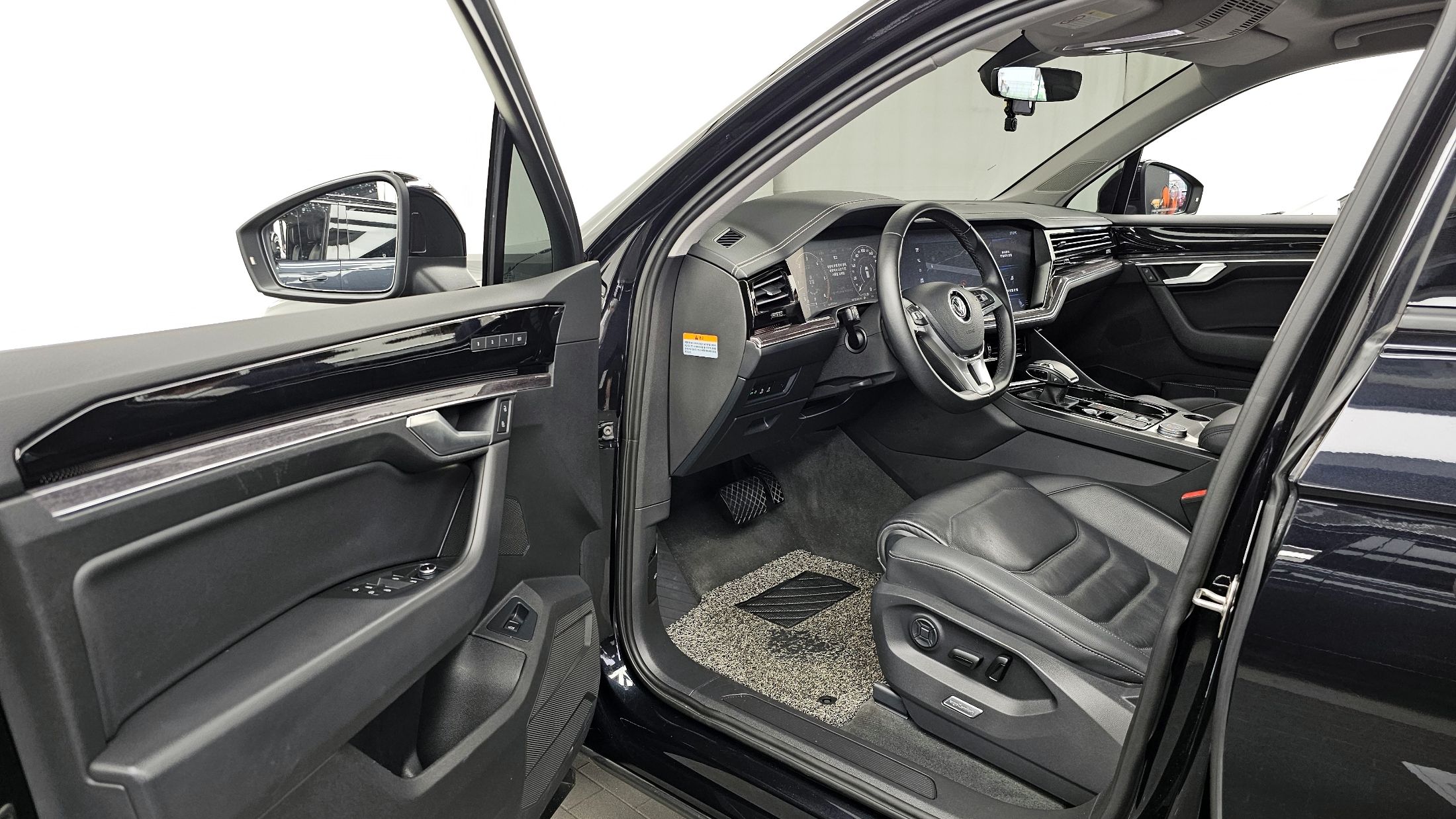 VOLKSWAGEN TOUAREG 2020