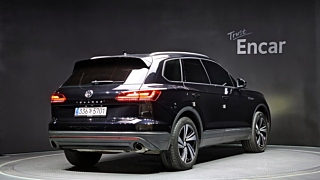 VOLKSWAGEN TOUAREG 2020