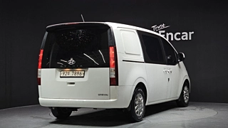 HYUNDAI STARIA  2021
