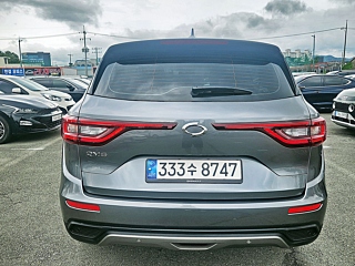 SAMSUNG QM6 2022