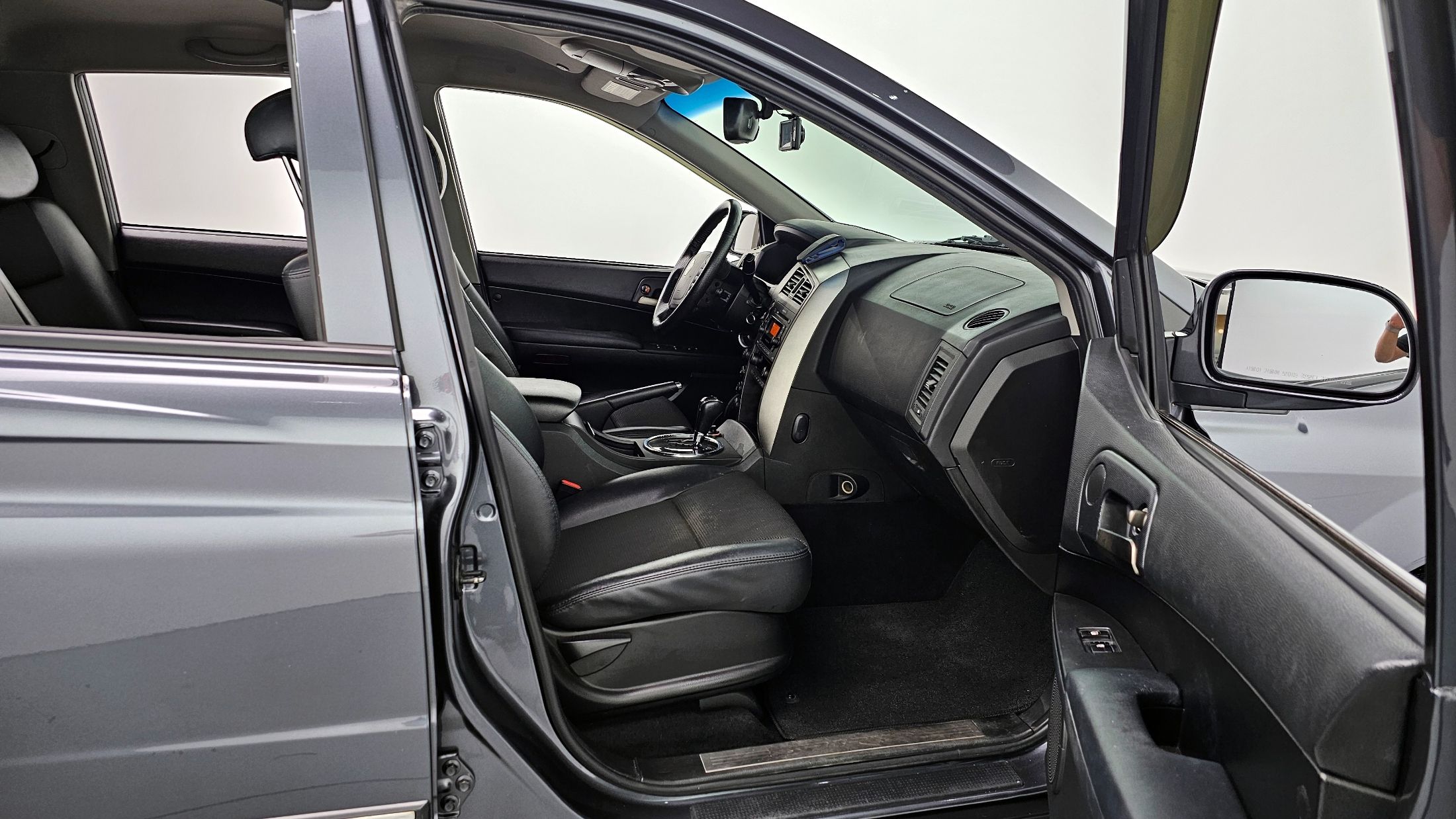 SSANGYONG KORANDO SPORTS 2012