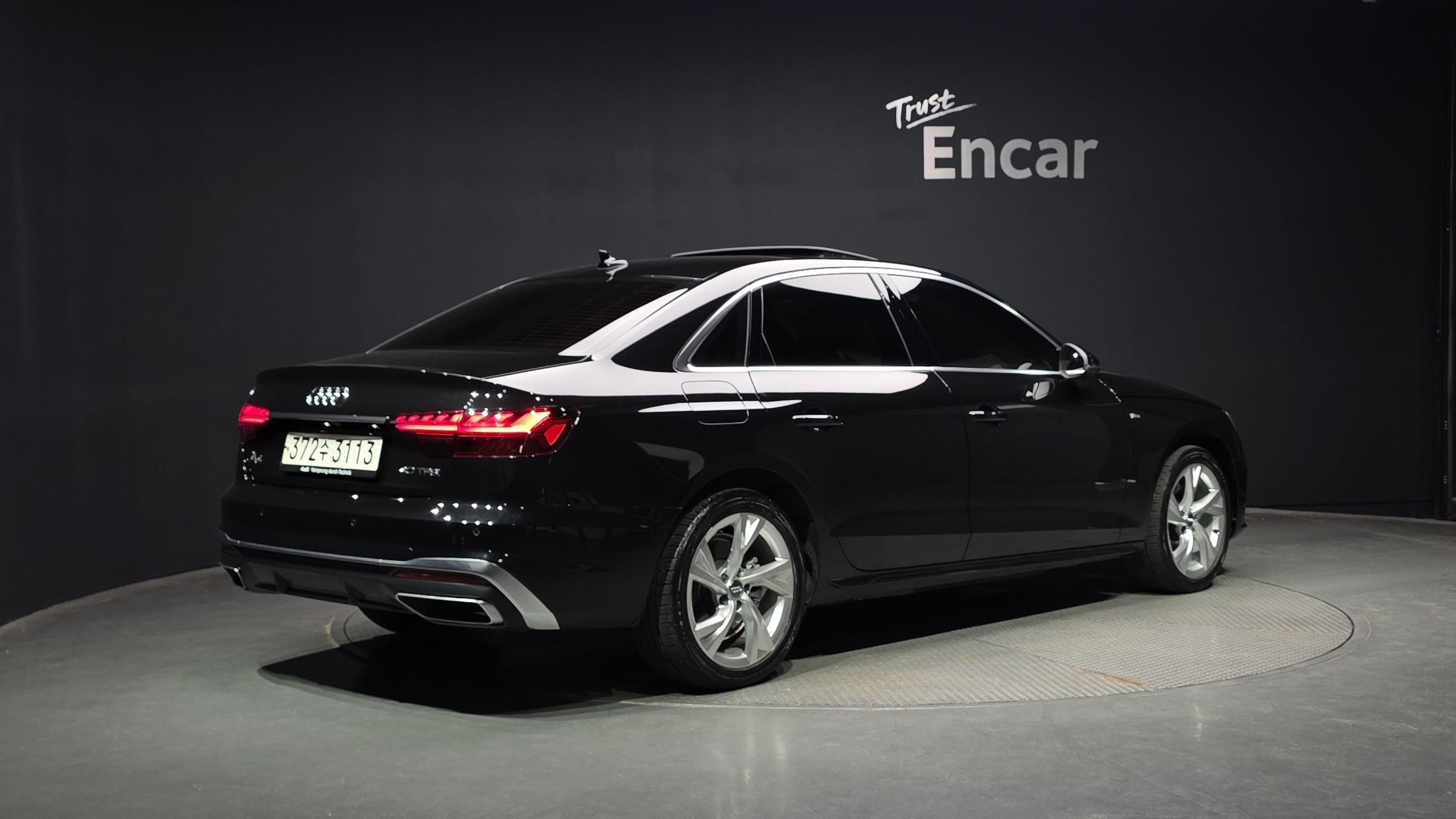 AUDI A4 B9 2021