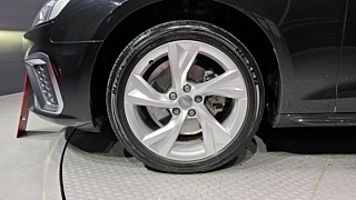 AUDI A4 B9 2021