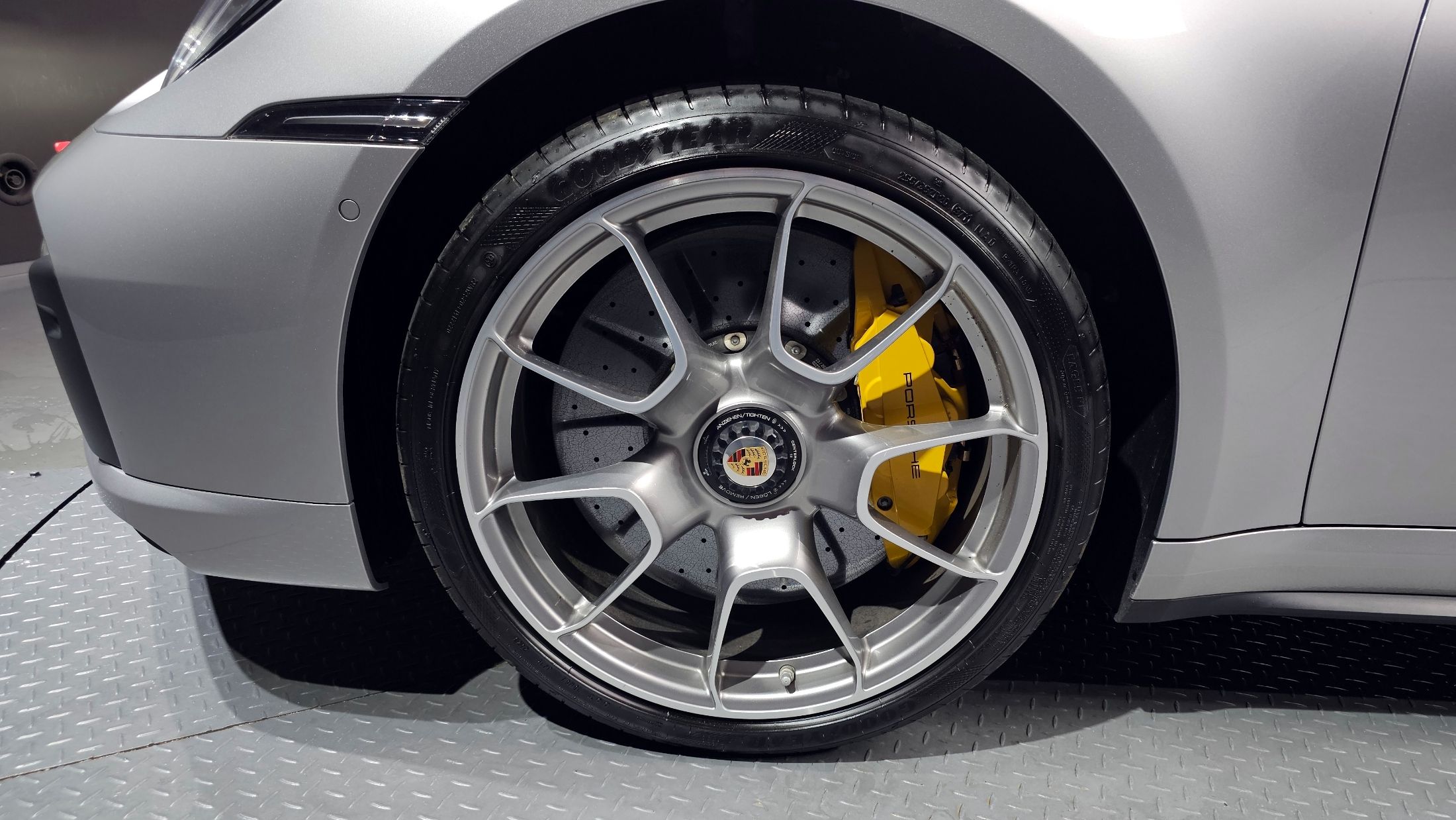 PORSCHE 911 992 2023
