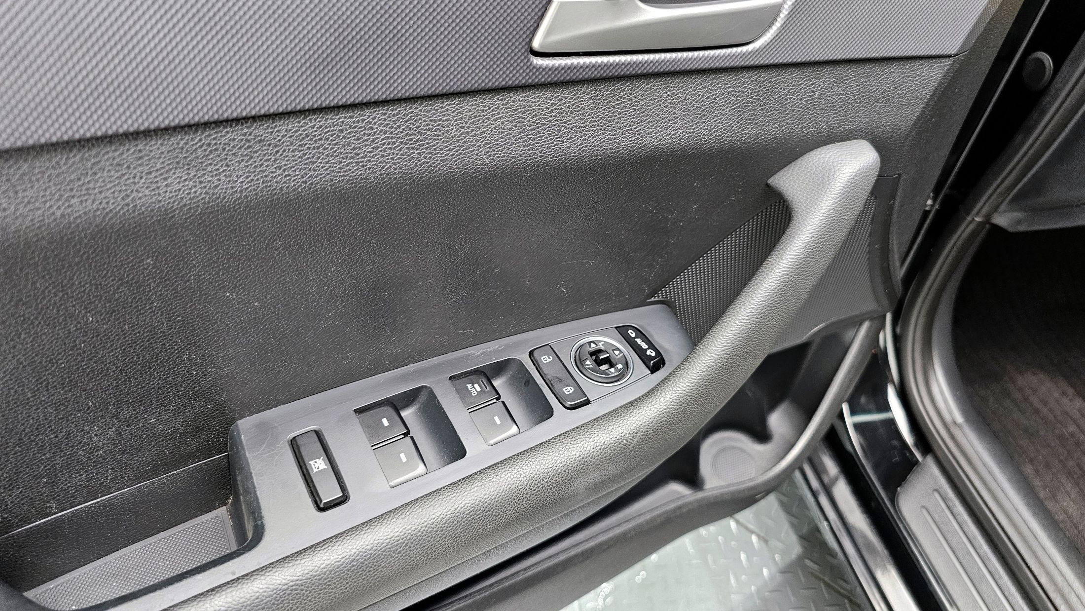 HYUNDAI SONATA LF 2017