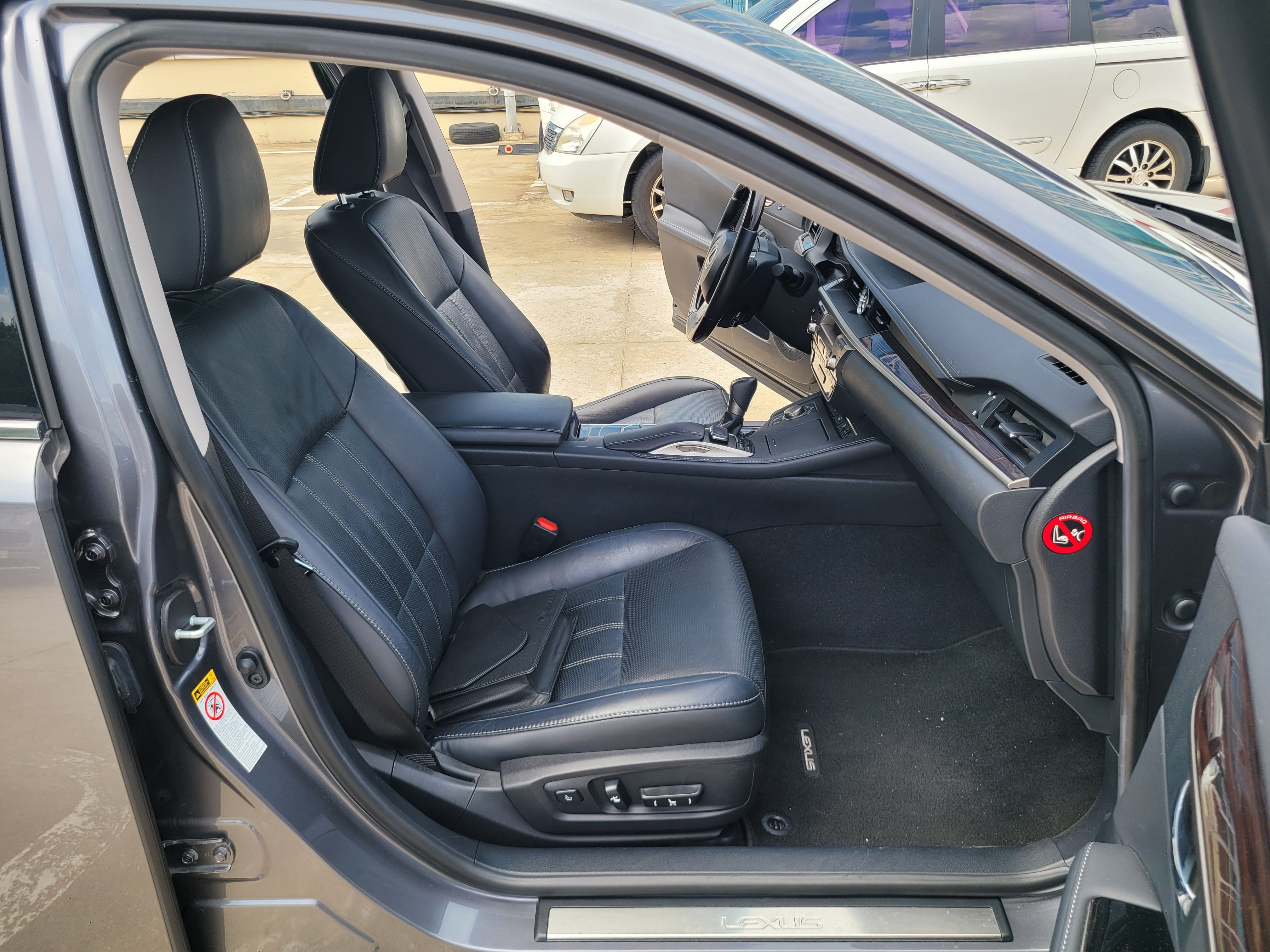LEXUS ES300H 2017