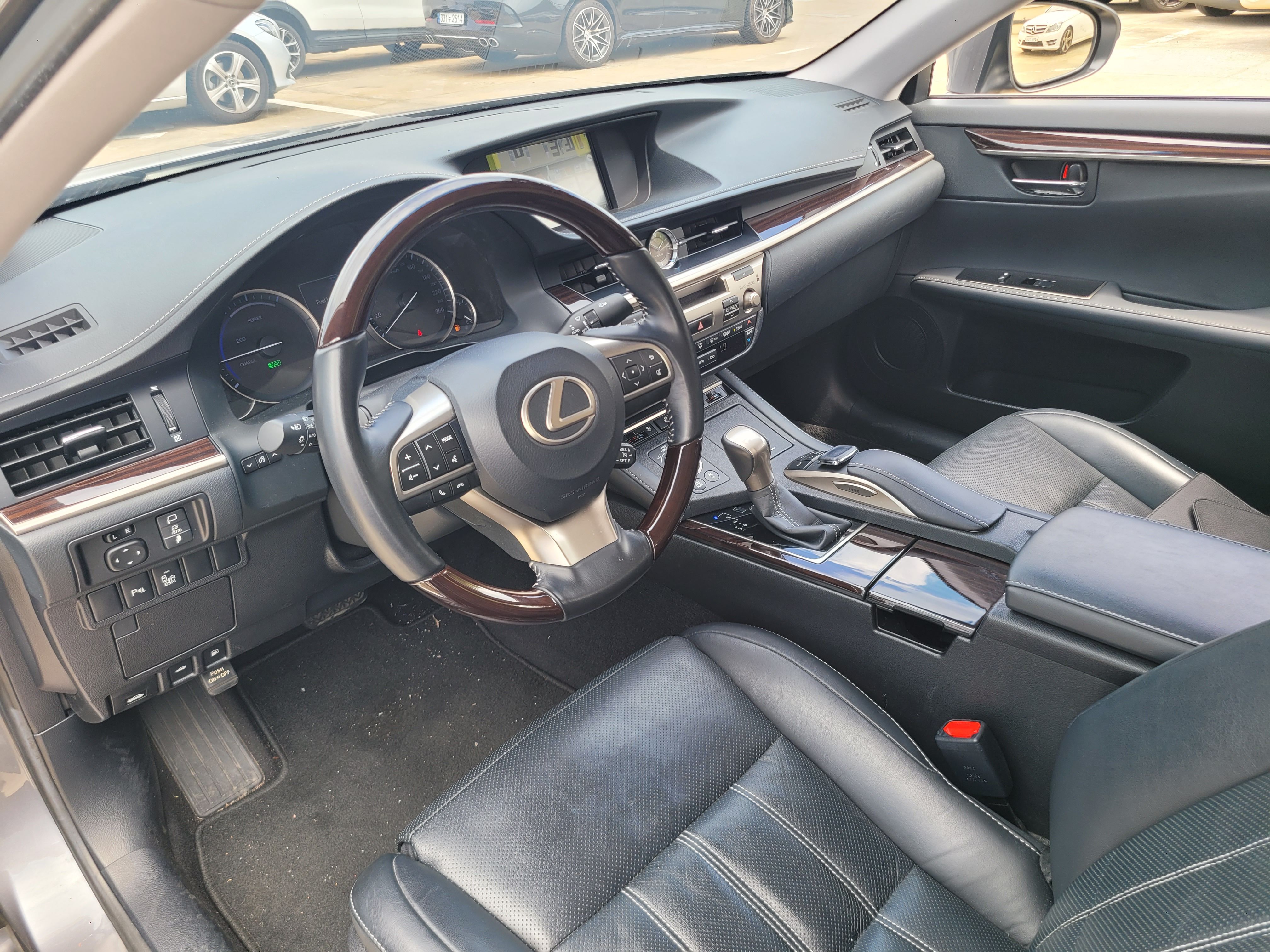 LEXUS ES300H 2017