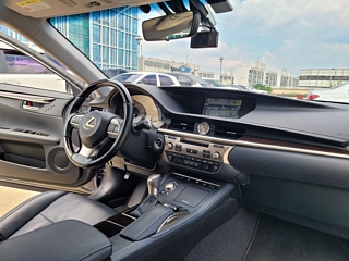 LEXUS ES300H 2017