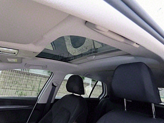 VOLKSWAGEN GOLF 2024