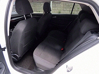 VOLKSWAGEN GOLF 2024