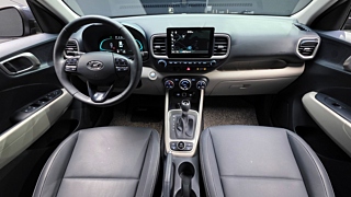 HYUNDAI VENUE 2023