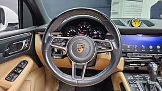 PORSCHE MACAN 2017