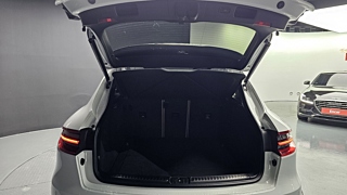 PORSCHE MACAN 2017