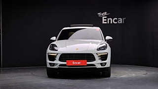 PORSCHE MACAN 2017