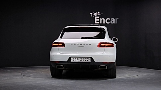 PORSCHE MACAN 2017
