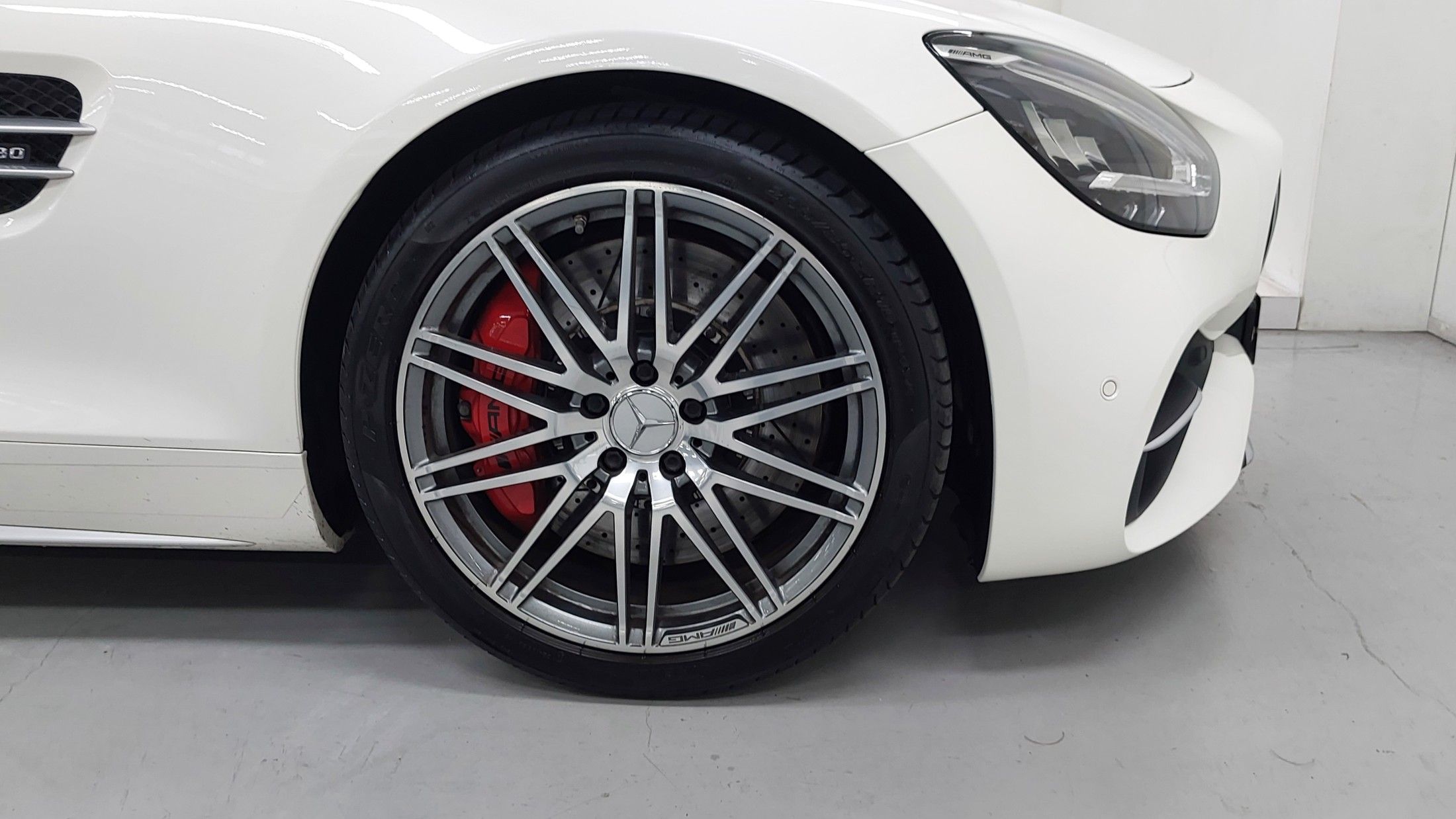 MERCEDES BENZ AMG GT 2020