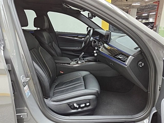 BMW 5-SERIES G30  520i M Sport 2021