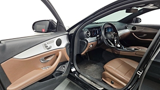 MERCEDES BENZ E-CLASS W213 2021